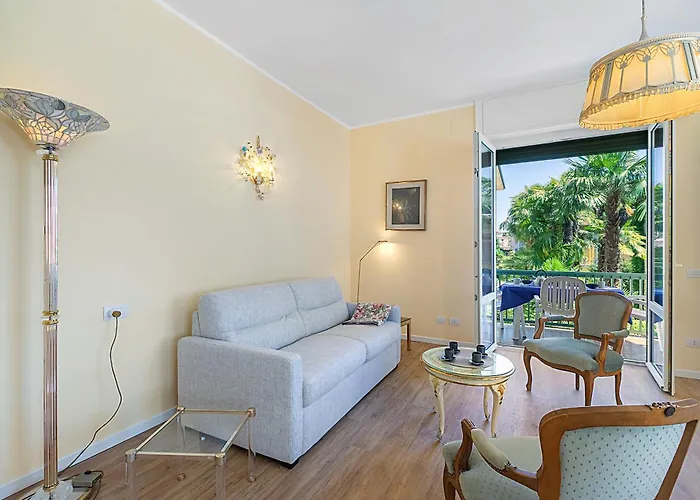 Strixia 50m From - Happy * 스트레사