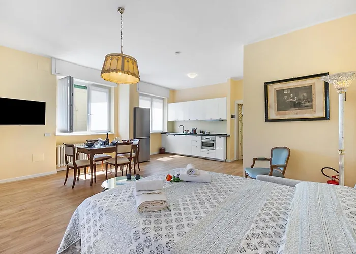 Strixia 50m From - Happy Apartman *