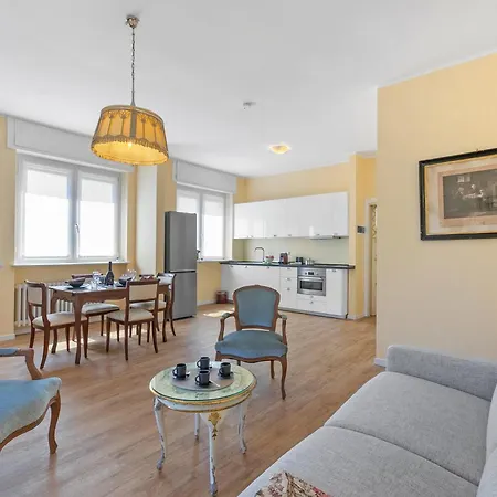 Apartment Strixia 50m From - Happy